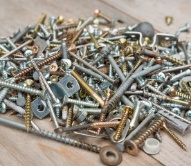 Screws vs Nails: Which Should You Use?