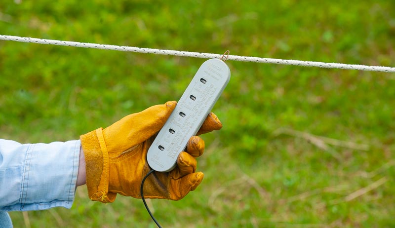 10 Tools For Building Or Repairing An Electric Fence - Hobby Farms